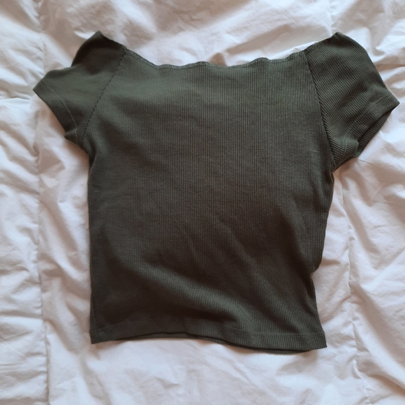 Chandail - Picture 2 of 3